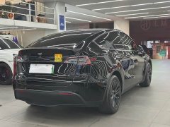 Tesla Model Y 2023 Rear-Wheel Drive - ფოტო 4