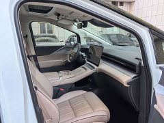 XPeng X9 2026 Extended Range 1602 Ultra - ფოტო 12