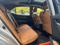 Toyota Camry Hybrid Luxury - ფოტო 14