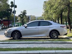 Toyota Camry Hybrid Luxury - ფოტო 3