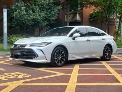 Toyota Avalon 2.0L Luxury - ფოტო 1