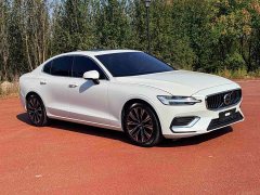 Volvo S60 B4 Smart Luxury Edition - ფოტო 3