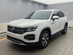 Volkswagen Taos 280TSI FWD Luxury Smart Connected Edition - ფოტო 1