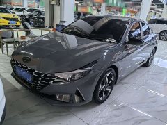 Hyundai Elantra 2021 1.5L CVT Luxury - ფოტო 1