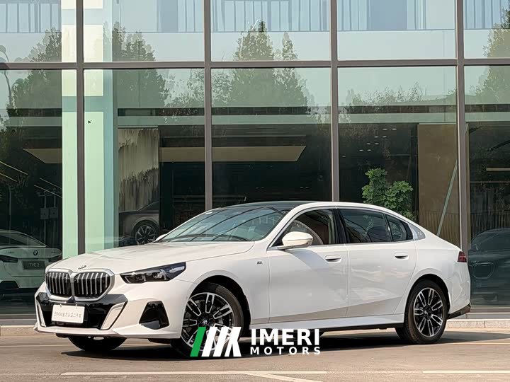 BMW 5 Series 530Li Premier M Sport Package - ავტომობილი ჩინეთიდან