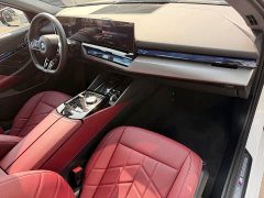 BMW 5 Series 530Li Premier M Sport Package - ფოტო 18