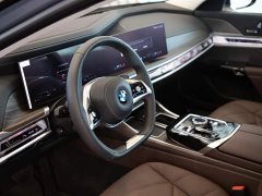 BMW 7 Series 2023 735Li Luxury Package - ფოტო 14