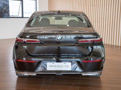 BMW 7 Series 2023 735Li Luxury Package - ფოტო 7