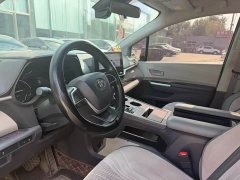 Toyota Gravia 2.5L Hybrid Comfort Edition - ფოტო 3