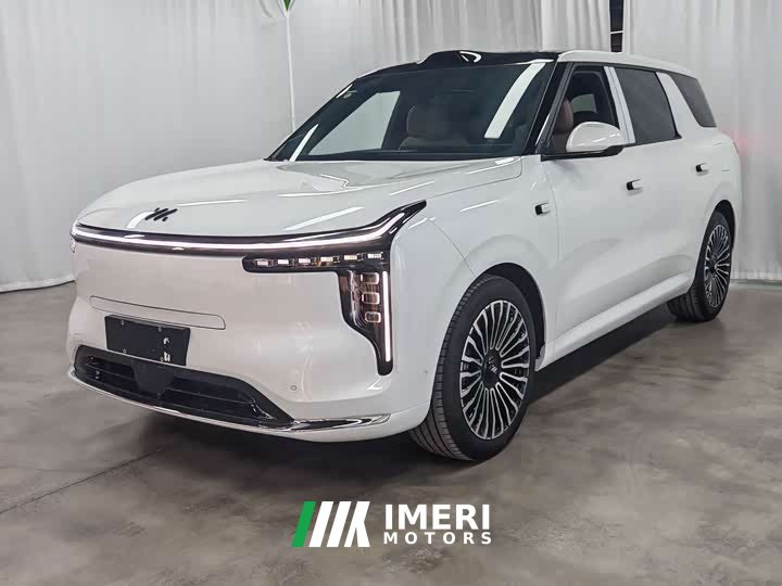 IM Motors Zhiji LS8 52 Max Tech Flagship 5-Seater - ავტომობილი ჩინეთიდან
