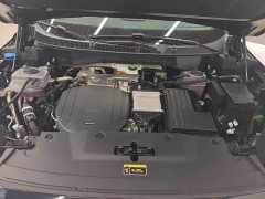 FAW Red Flag HS3 PHEV 117km Dynamic Edition - ფოტო 10