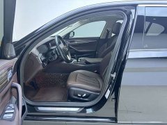 BMW 5 Series 530Li Premier Luxury Package - ფოტო 14