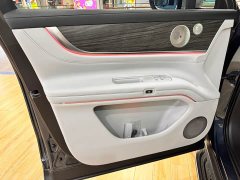 AITO M9 Extended Range Ultra 42kWh 6-Seater - ფოტო 10