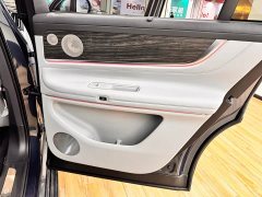 AITO M9 Extended Range Ultra 42kWh 6-Seater - ფოტო 13