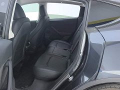 Tesla Model Y Rear-Wheel Drive - ფოტო 11