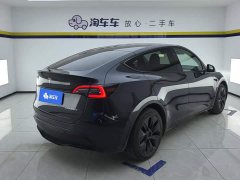 Tesla Model Y Rear-Wheel Drive - ფოტო 3