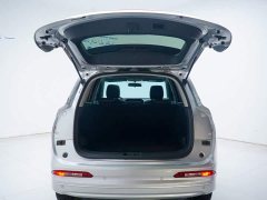 AITO Blue Electric E5 1.5L DE-i 100KM Comfort 5-Seater - ფოტო 9