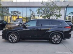 Toyota Highlander 2.5L Smart Hybrid Dual Engine FWD Premium 7-Seater - ფოტო 3