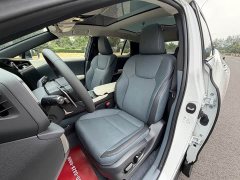 Lexus RZ 2023 450e AWD Luxury Edition - ფოტო 10