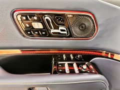 Zeekr 9X 2025 Obsidian Black 70kWh Six-Seater - ფოტო 12