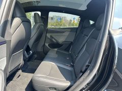 Tesla Model Y Long Range Rear-Wheel Drive - ფოტო 9