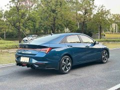 Hyundai Elantra 2022 1.5L CVT GLX Elite - ფოტო 5