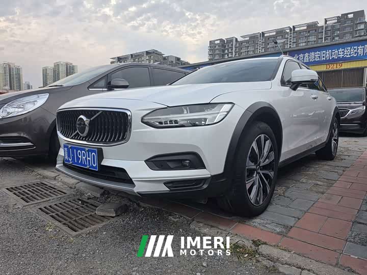 Volvo V90 Cross Country B5 AWD Intelligent Remote Edition - ავტომობილი ჩინეთიდან