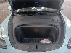 Tesla Model Y Standard Range RWD - ფოტო 10