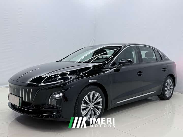 FAW Hongqi E-QM5 500km Travel Edition