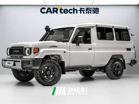 2025 Toyota Land Cruiser (Imported) LC78 4.0L Middle East Version