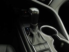Toyota Camry 2.5G Luxury - ფოტო 13