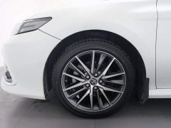 Toyota Camry 2.5G Luxury - ფოტო 17