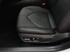 Toyota Camry 2.5G Luxury - ფოტო 20