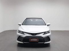 Toyota Camry 2.5G Luxury - ფოტო 3