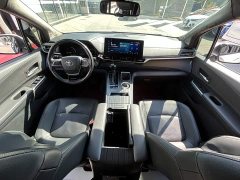 Toyota Sienna 2021 2.5L Hybrid Premium Edition - ფოტო 16