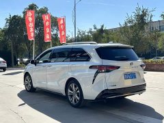 Toyota Sienna 2021 2.5L Hybrid Premium Edition - ფოტო 6