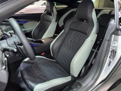Aston Martin DB12 4.0T V8 Coupe - ფოტო 12