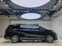 Toyota Sienna 2021 2.5L Hybrid Luxury - ფოტო 13
