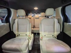 Toyota Sienna 2021 2.5L Hybrid Luxury - ფოტო 7