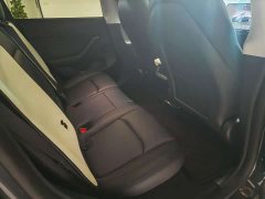 Tesla Model Y Rear-Wheel Drive - ფოტო 11