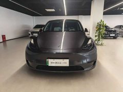 Tesla Model Y Rear-Wheel Drive - ფოტო 2