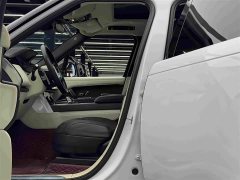 Land Rover Range Rover 3.0 L6 400PS Prestige Seven-Seat Extended Wheelbase - ფოტო 17
