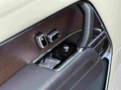 Land Rover Range Rover 3.0 L6 400PS Prestige Seven-Seat Extended Wheelbase - ფოტო 2