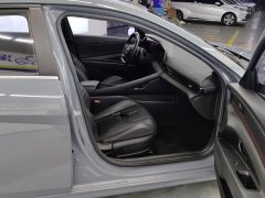 Hyundai Elantra 240TGDi DCT LUX Luxury Edition - ფოტო 8