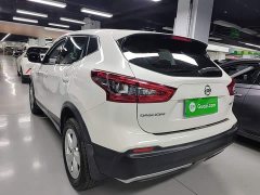 Nissan Qashqai 2.0L CVT XV Smart Comfort Edition - ფოტო 5