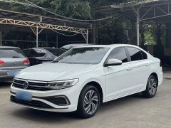 Volkswagen Bora Facelift 200TSI DSG Comfort Navigation Edition - фото 1