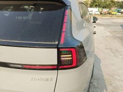 Volvo XC70 Plug-in Hybrid 2026 Two-Wheel Drive Long Range Core - ფოტო 8