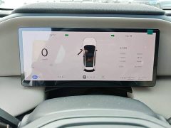Volvo XC70 Plug-in Hybrid 2026 Two-Wheel Drive Long Range Core - ფოტო 12