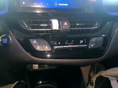 Toyota C-HR 2.0L Luxury - ფოტო 13