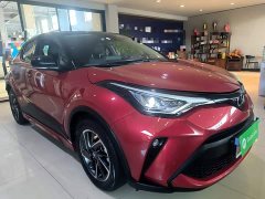 Toyota C-HR 2.0L Luxury - ფოტო 4